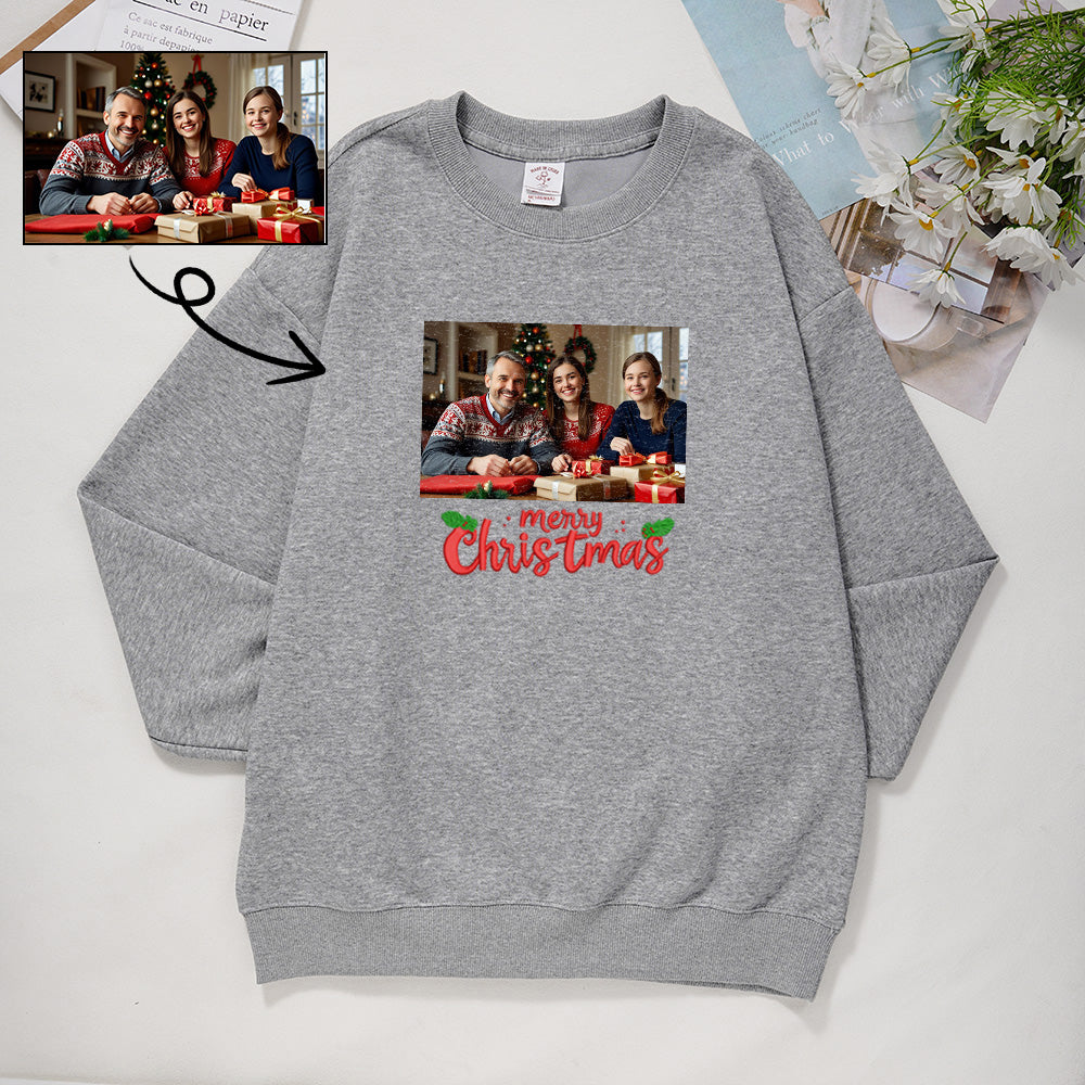 Custom Embroidered Christmas Sweatshirts: Upload Photos and Personalize Text for the Perfect Family Gift to Warm Your Winter!