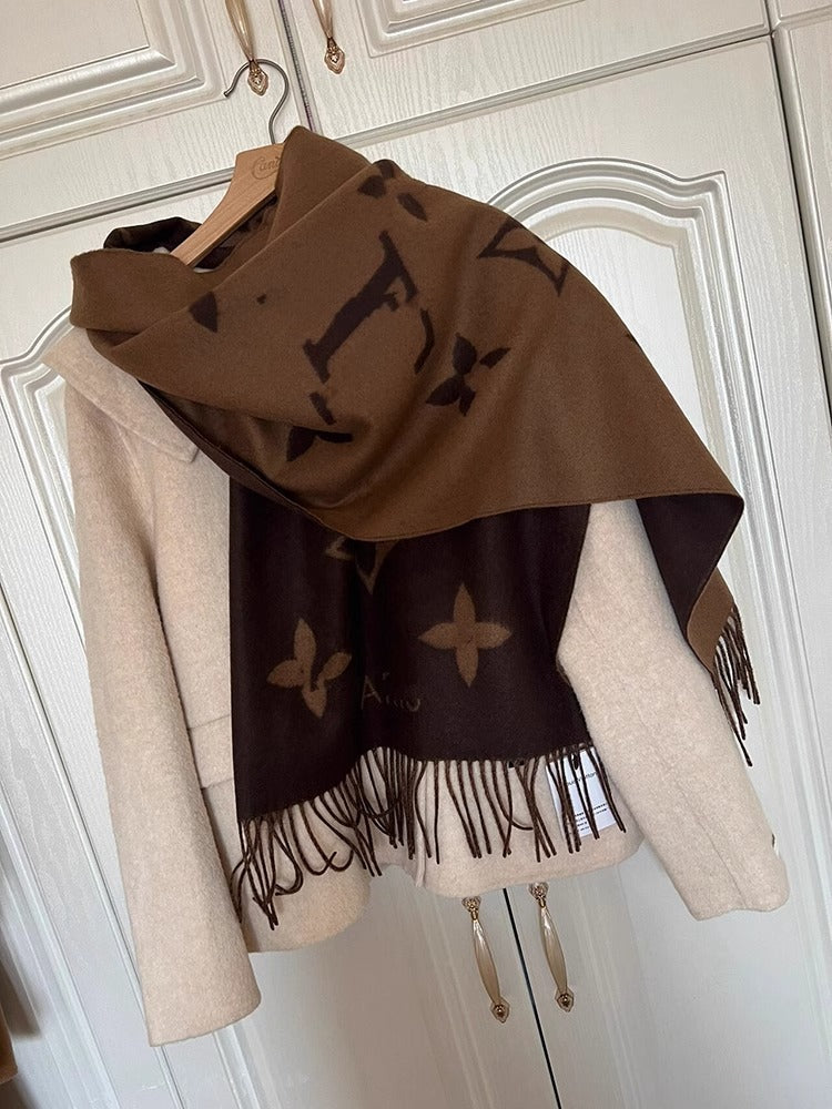 Elegant Cashmere Scarf & Stylish Shawl