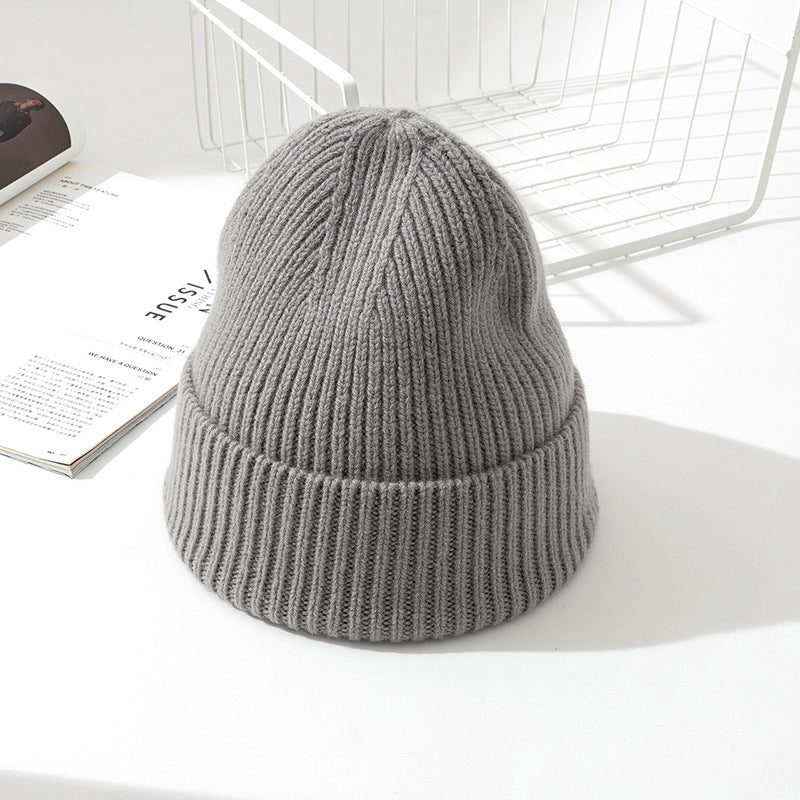 "European and American Autumn and Winter Wool Beanie, Thickened Oversized Hat for Men and Women, 100% Pure Wool Knitted Cap."