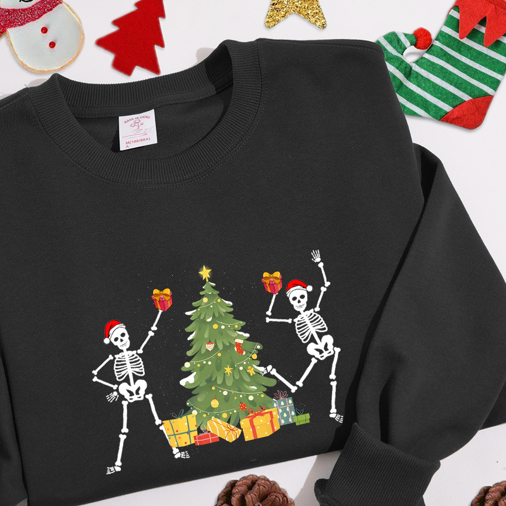 Personalized Embroidered Sweatshirt: Skull Element Christmas Gift, Available in Five Colors to Showcase Your Unique Style!