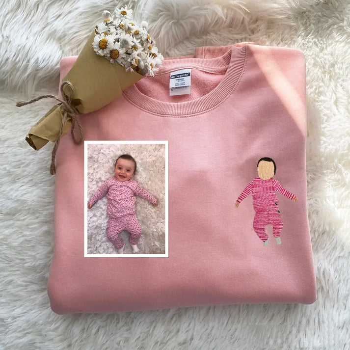 Customized embroidered hoodies for baby photos, the best matching hoodies for baby photos
